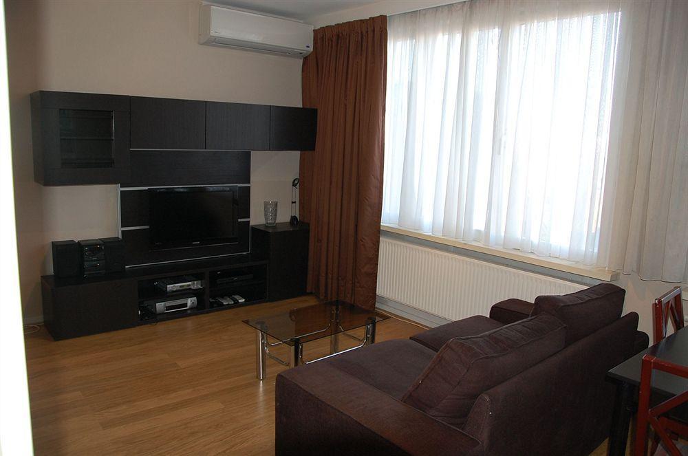 Aparthotel Residence Agenda Saint-Gilles Bagian luar foto